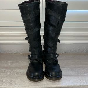 RARE DR MARTINS PHINA WALKING DEAD BOOTS